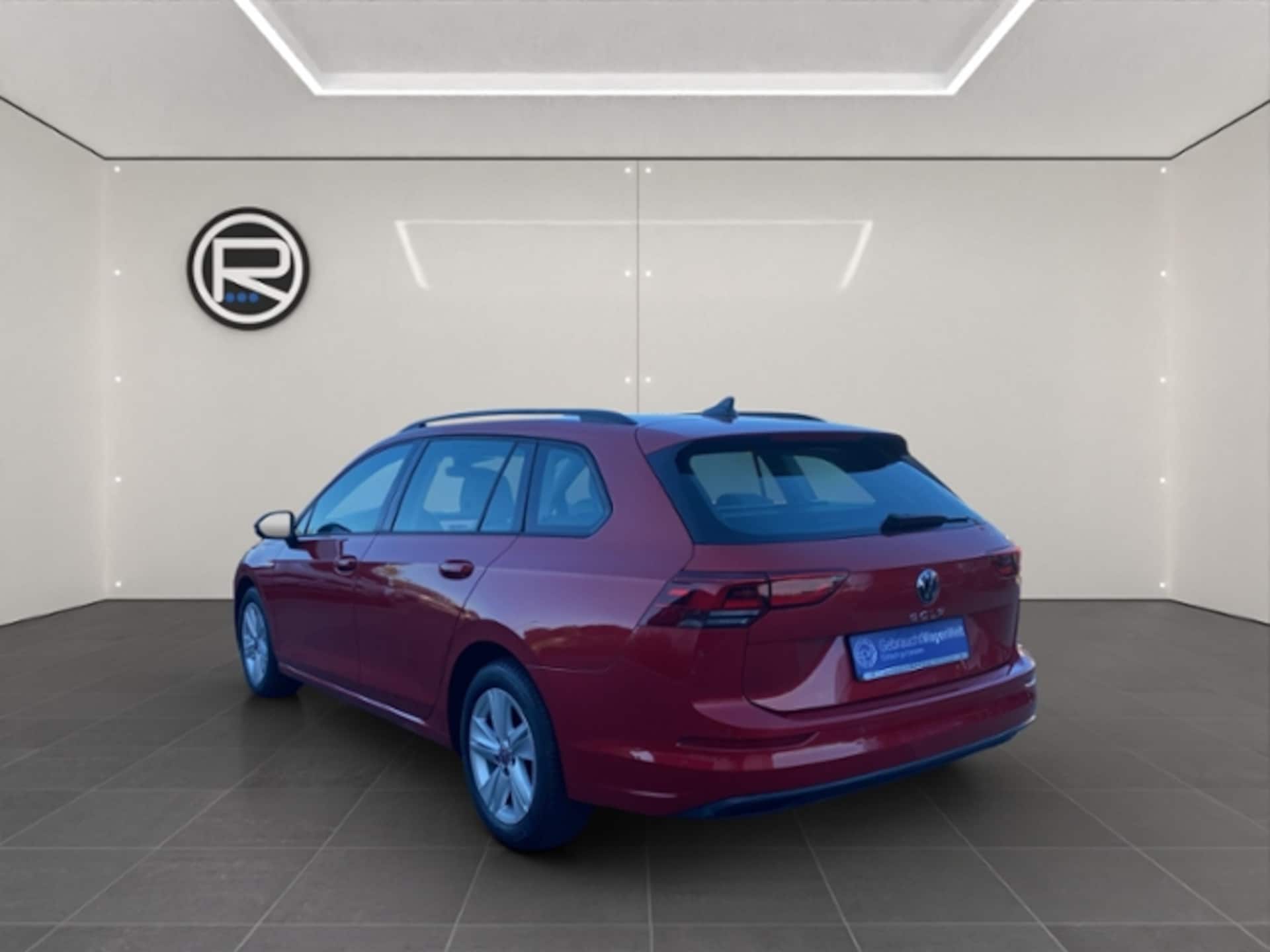 Volkswagen Golf Variant Life