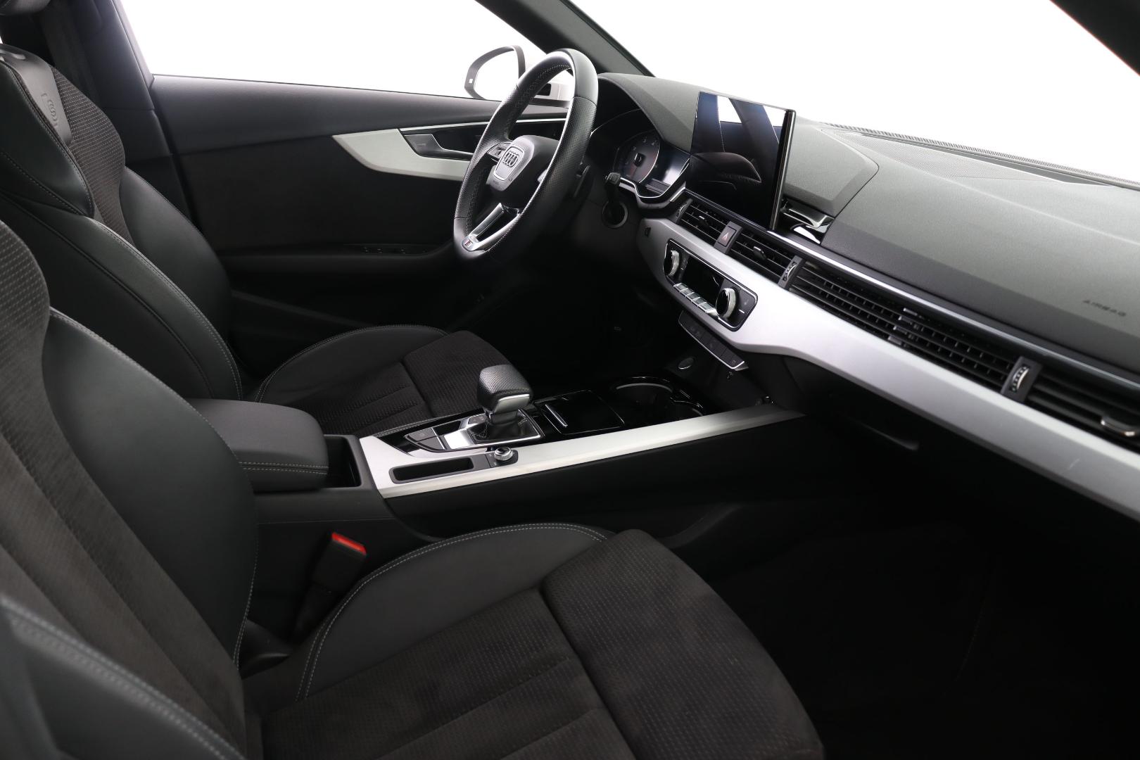 Image about Audi A4 Avant Attraction S line 35 TDI 120 kW (163 PS) S tronic