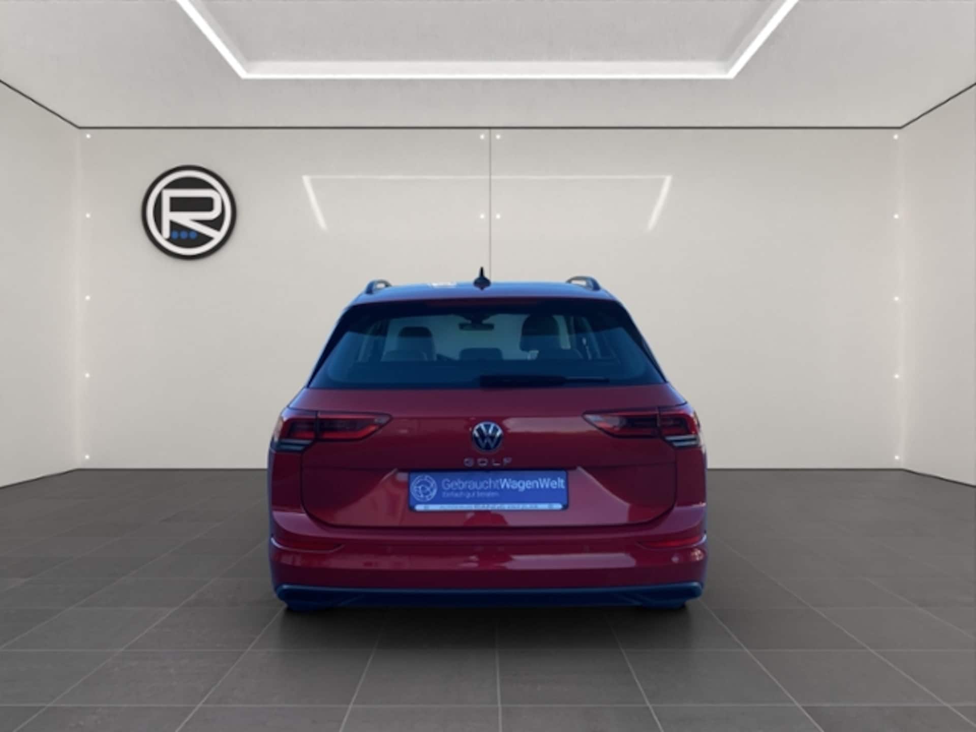 Volkswagen Golf Variant Life