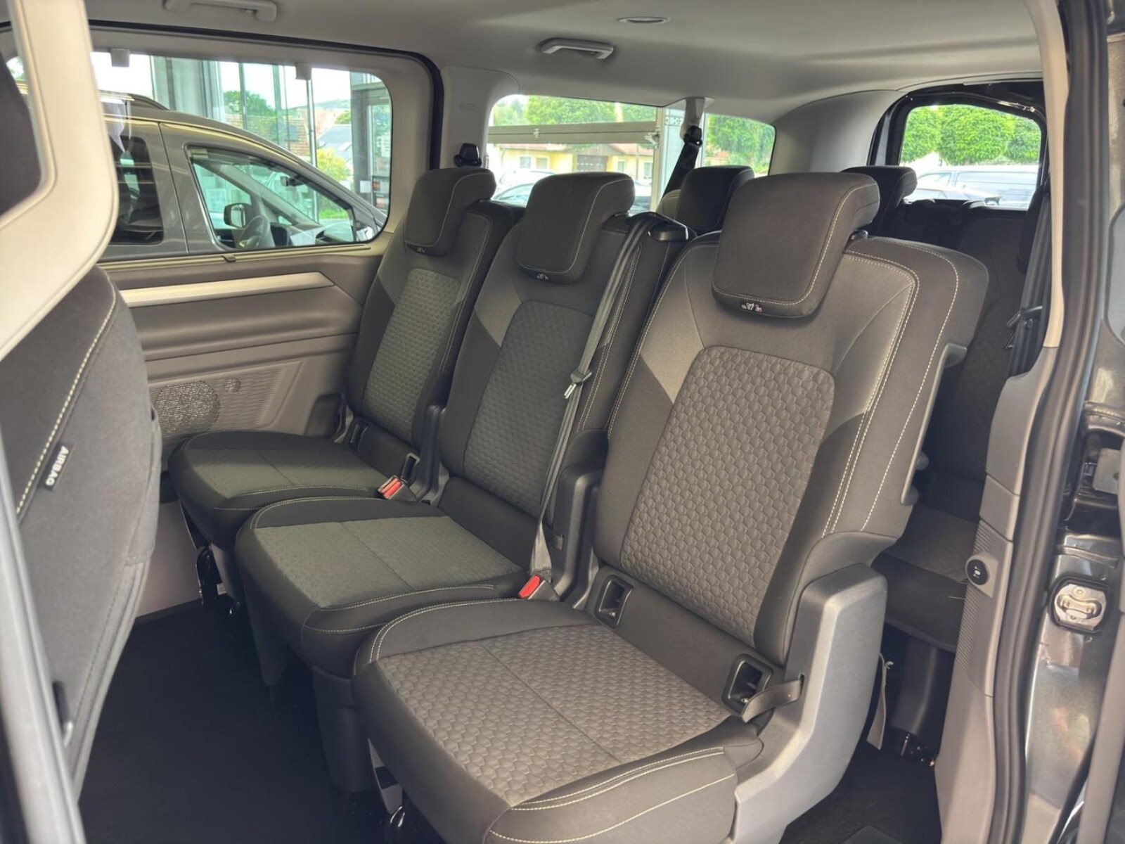 Volkswagen Caravelle langer Radstand – Bild 26