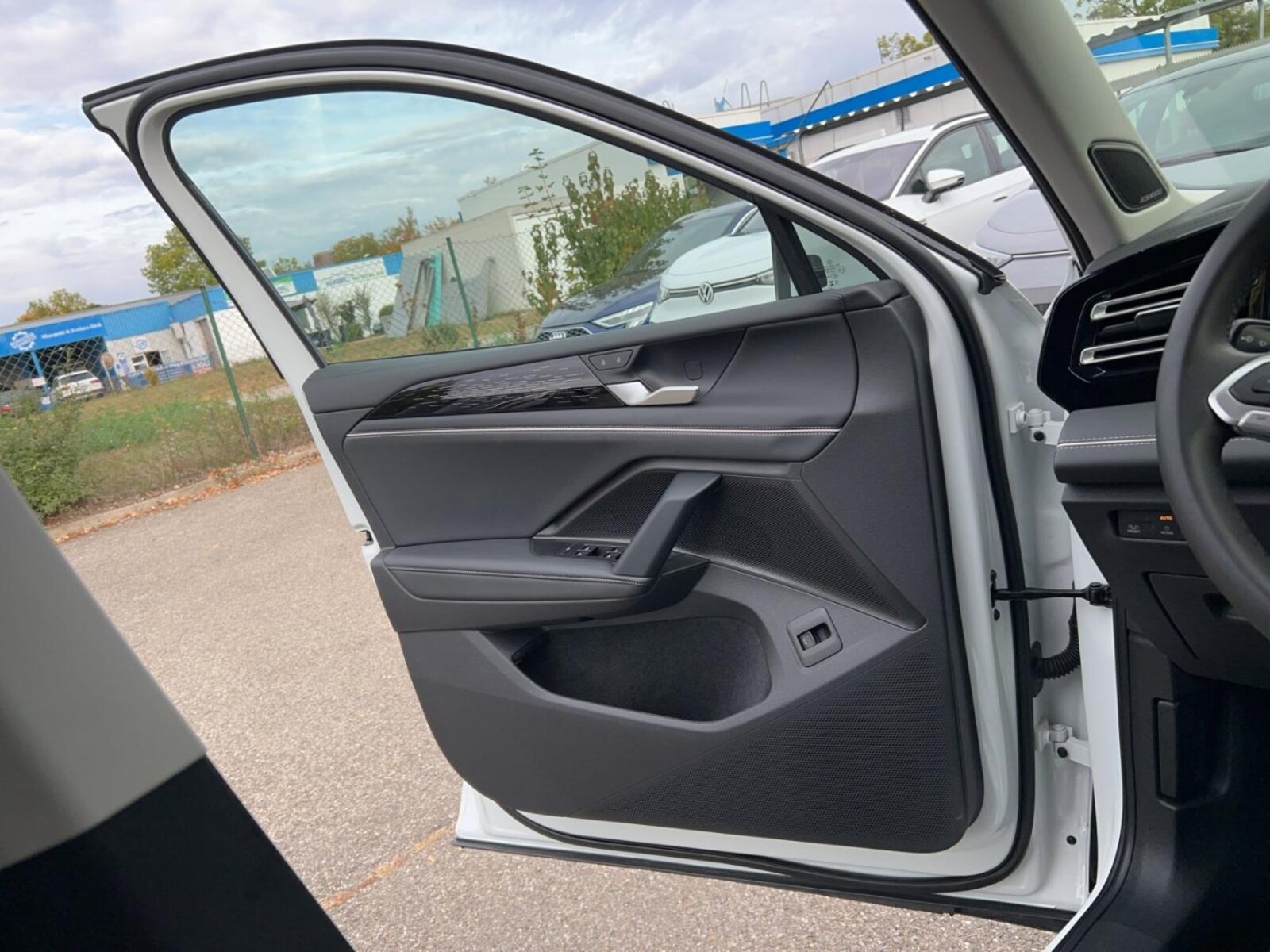 Volkswagen Tiguan – Bild 16