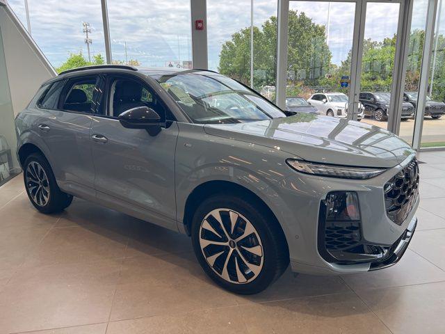 2026 Audi Q3 S line quattro's photo