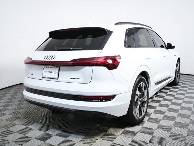 2022 Audi e-tron