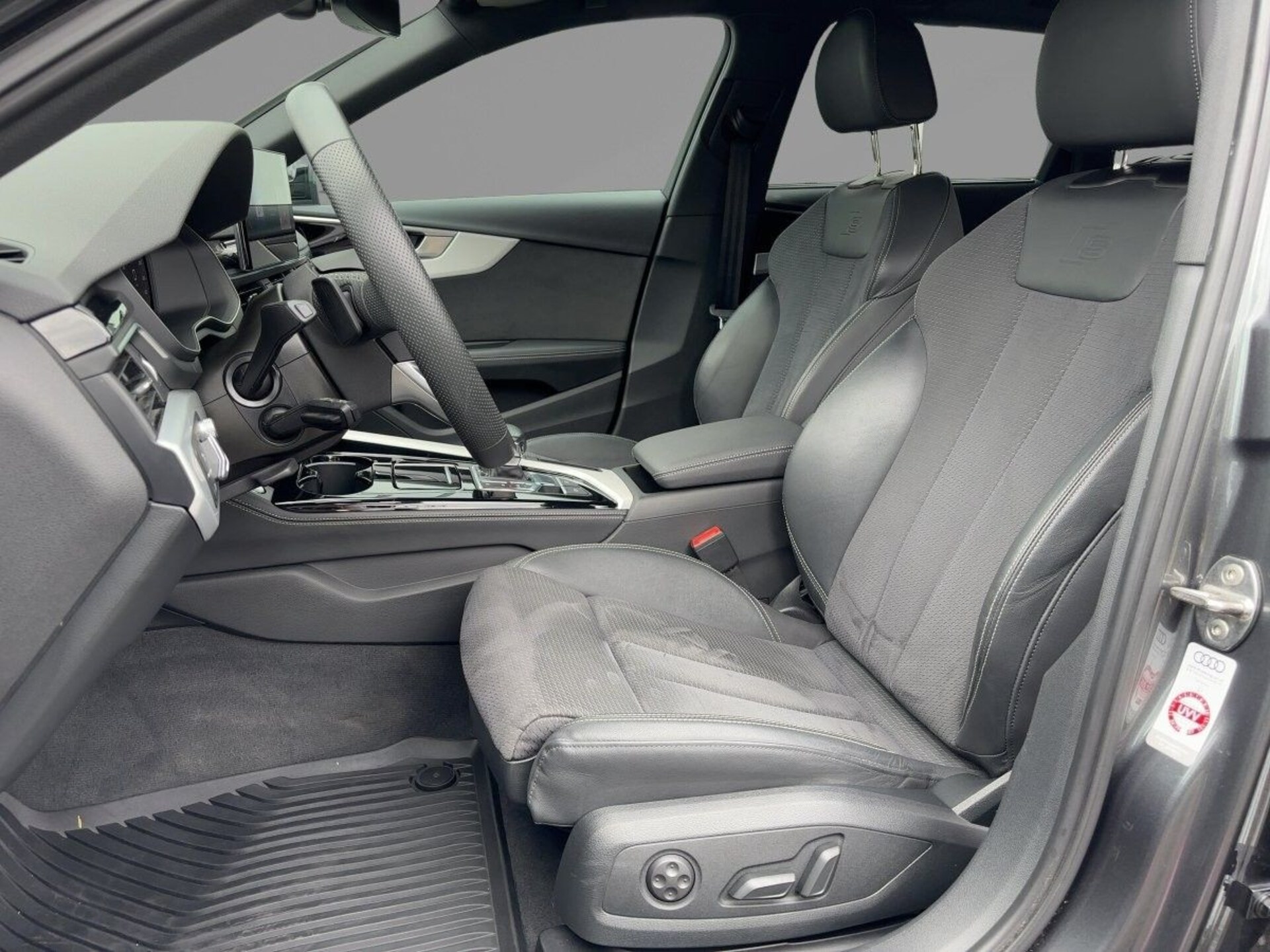 Audi A4 Avant S line