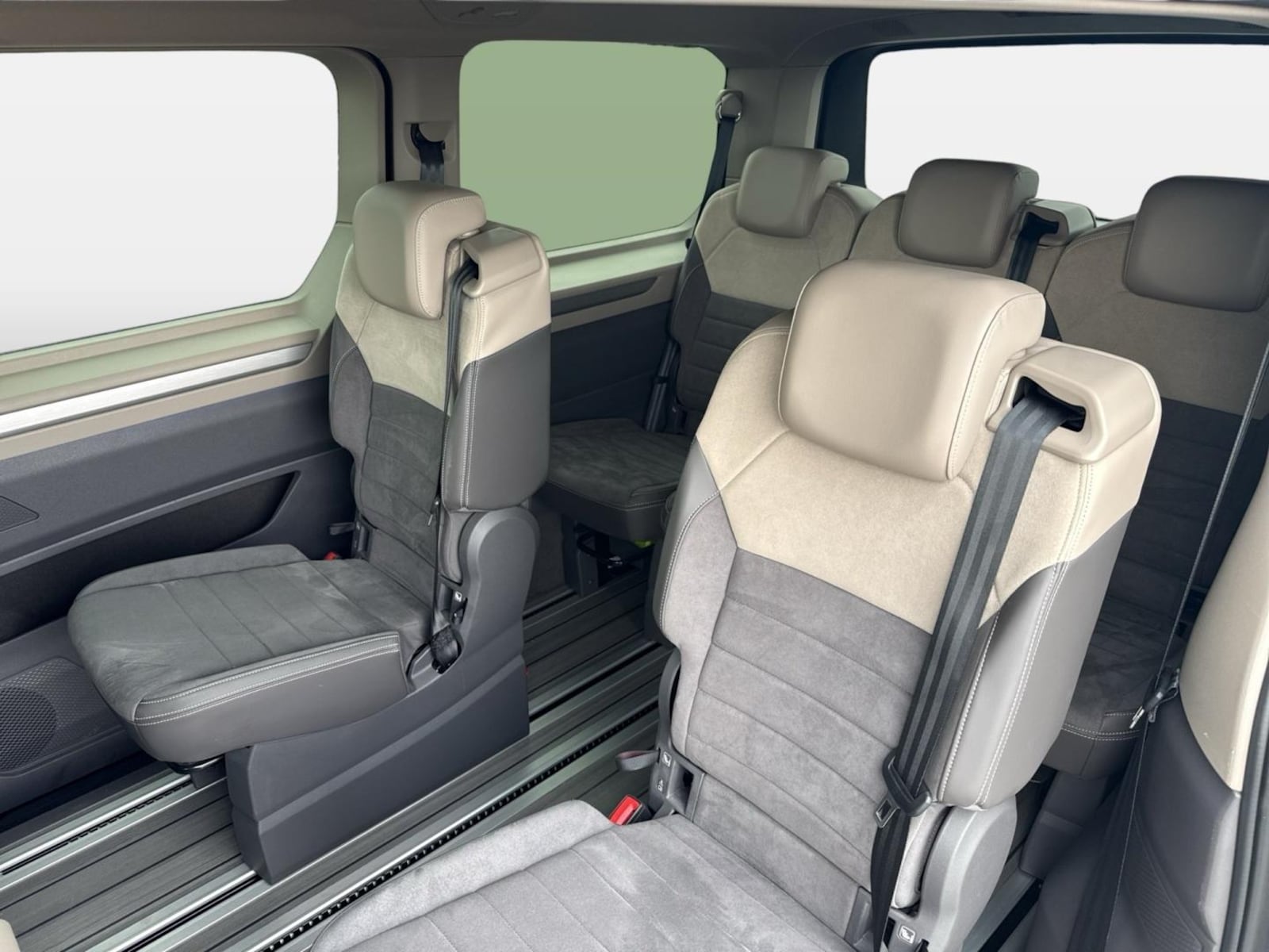 Volkswagen Multivan Langversion – Bild 12