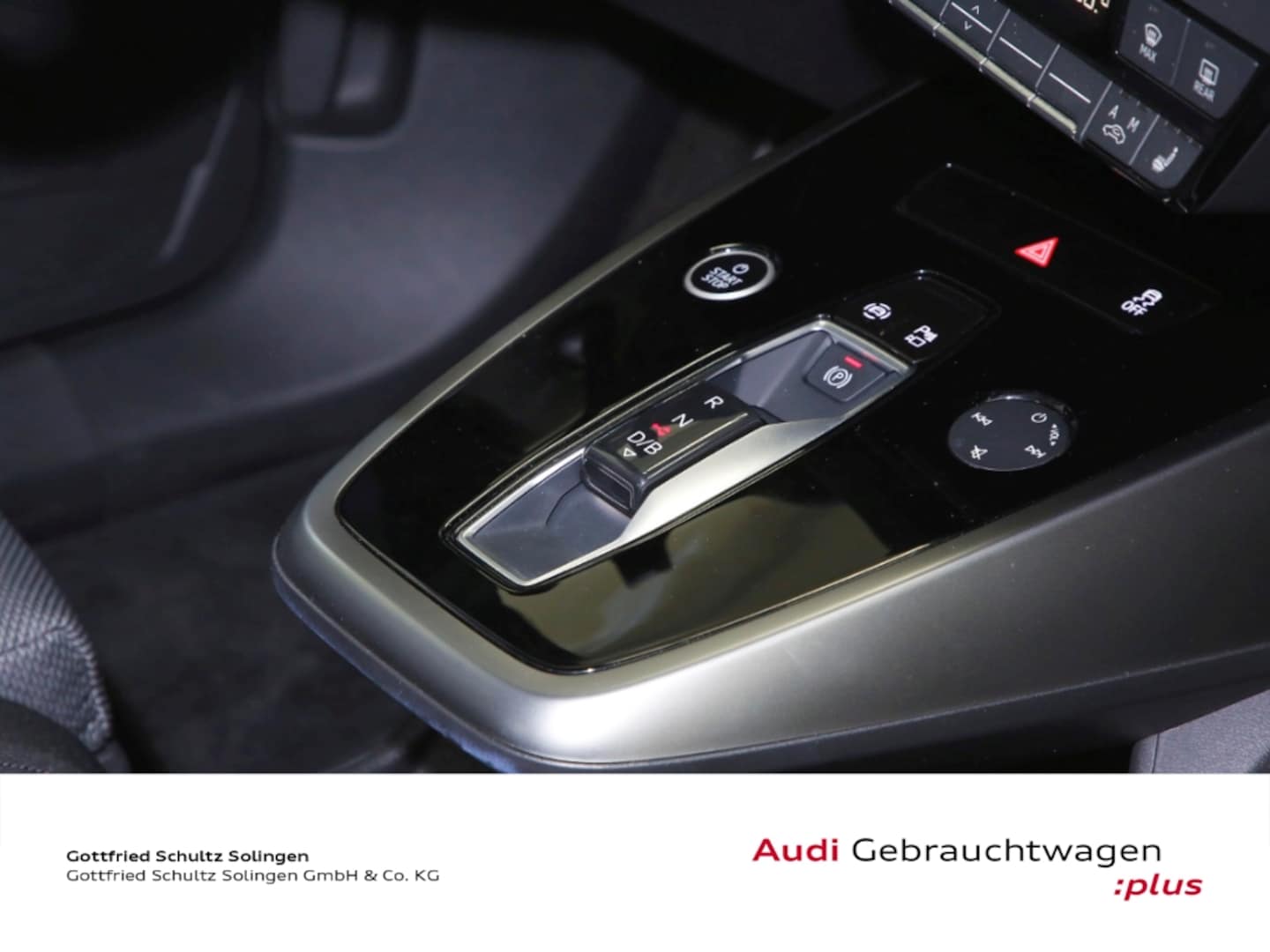 Bild über Audi Q4 e-tron 40 e-tron - für weitere Informationen kontaktieren Sie den Audi Partner