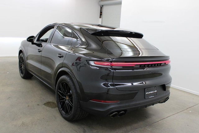 2025 Porsche Cayenne Coupé