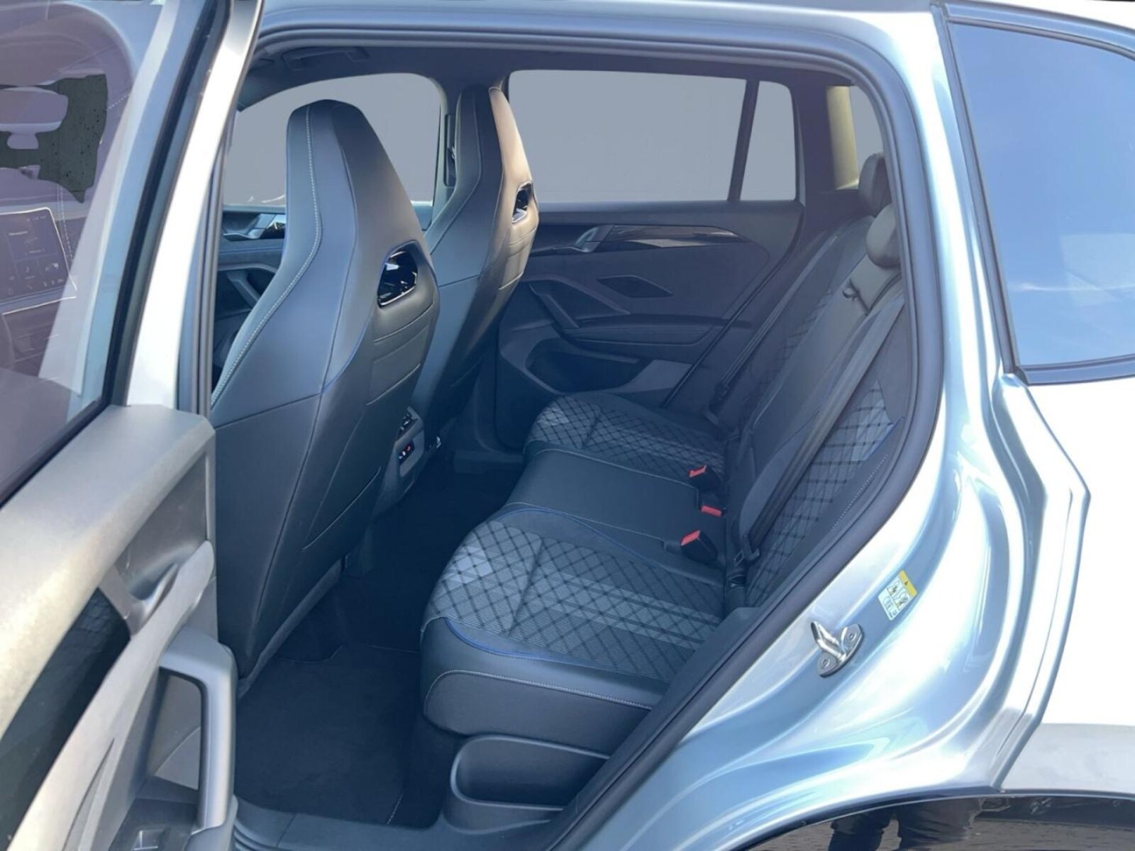 Volkswagen Tiguan – Bild 12