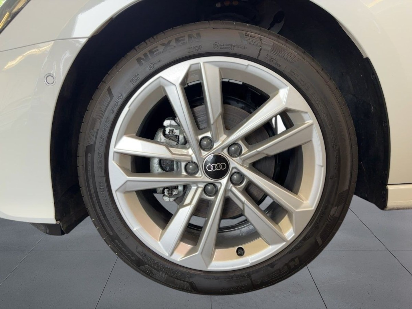Bild über Audi A3 Sportback 35 TDI S tronic - für weitere Informationen kontaktieren Sie den Audi Partner