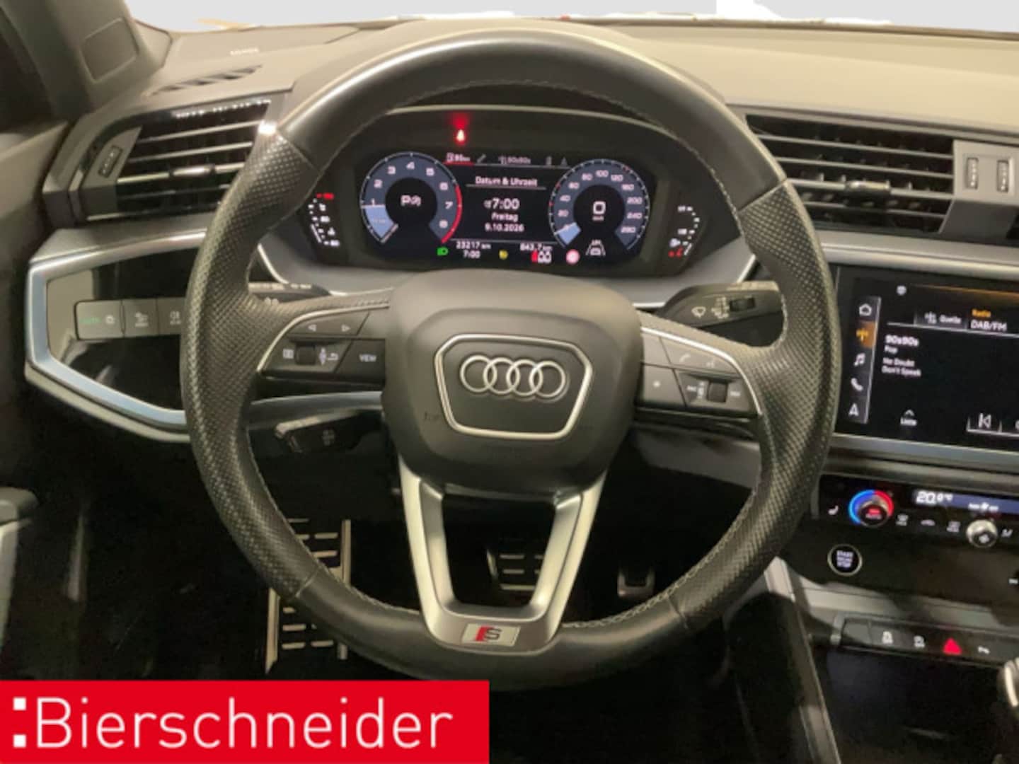 Bild über Audi Q3 S line 40 TFSI quattro S tronic - für weitere Informationen kontaktieren Sie den Audi Partner