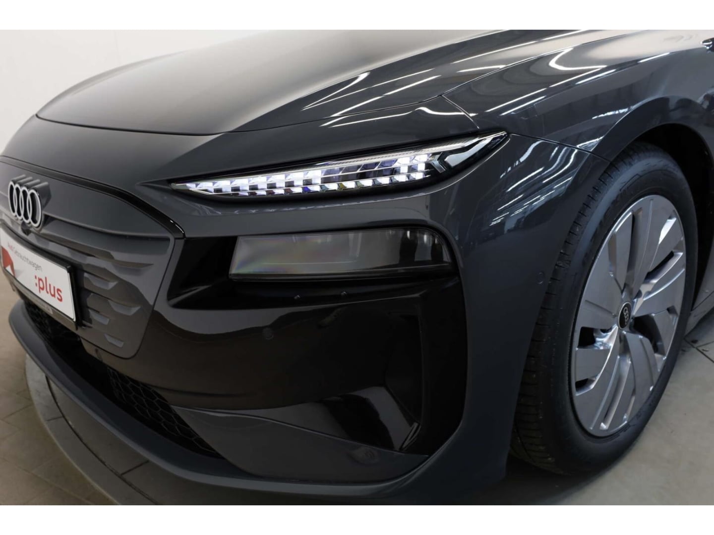 Bild über Audi A6 Avant e-tron e-tron - für weitere Informationen kontaktieren Sie den Audi Partner