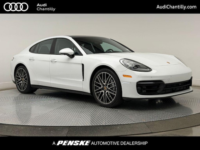 2022 Porsche Panamera