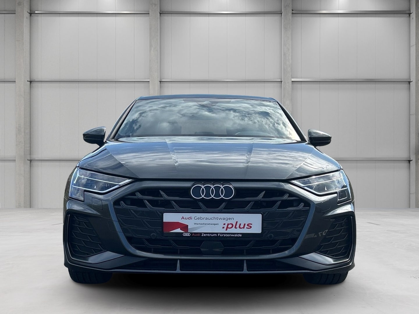 Bild über Audi A3 Limousine S line TFSI S tronic - für weitere Informationen kontaktieren Sie den Audi Partner