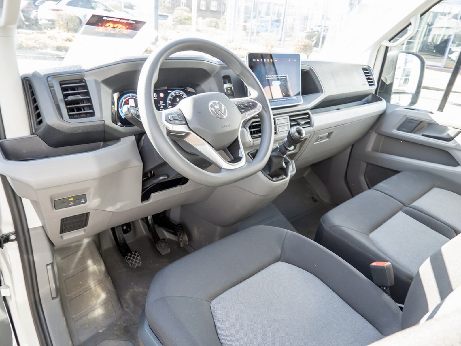 Volkswagen Crafter Kasten langer Radstand – Bild 9