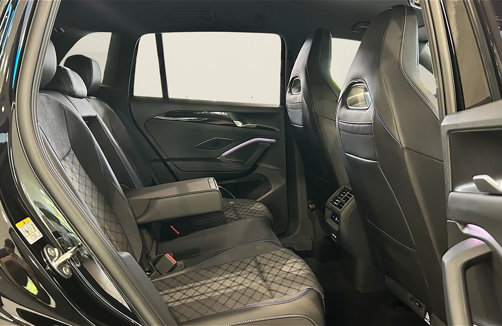 Volkswagen Tiguan – Bild 11