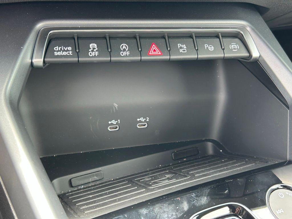 2025 Audi A3 Premium - Photo 35
