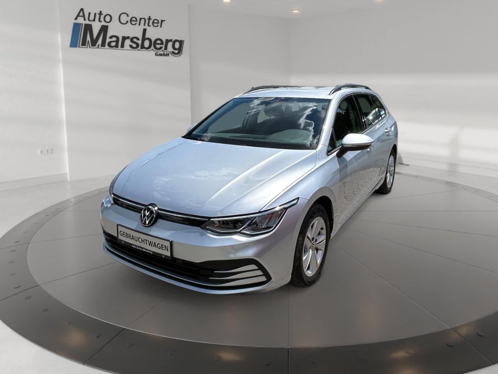 Volkswagen Golf Variant Life