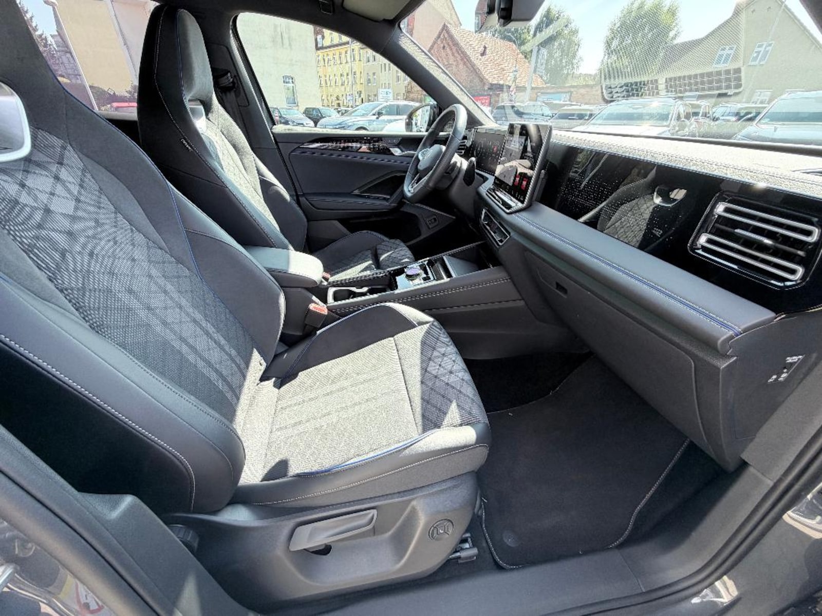 Volkswagen Tiguan – Bild 6