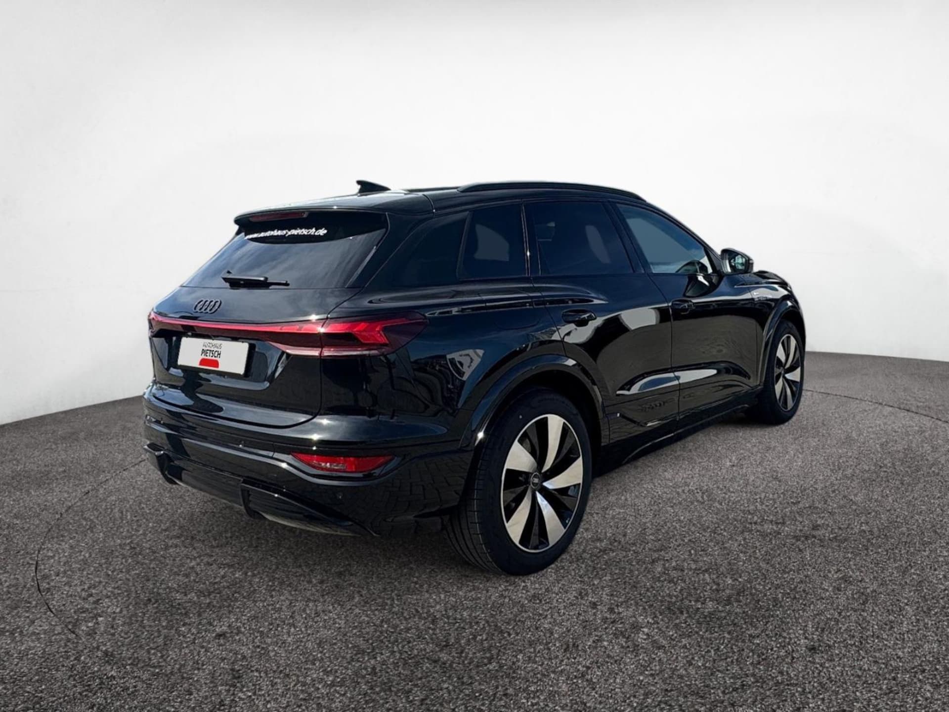 Audi Q6 SUV e-tron