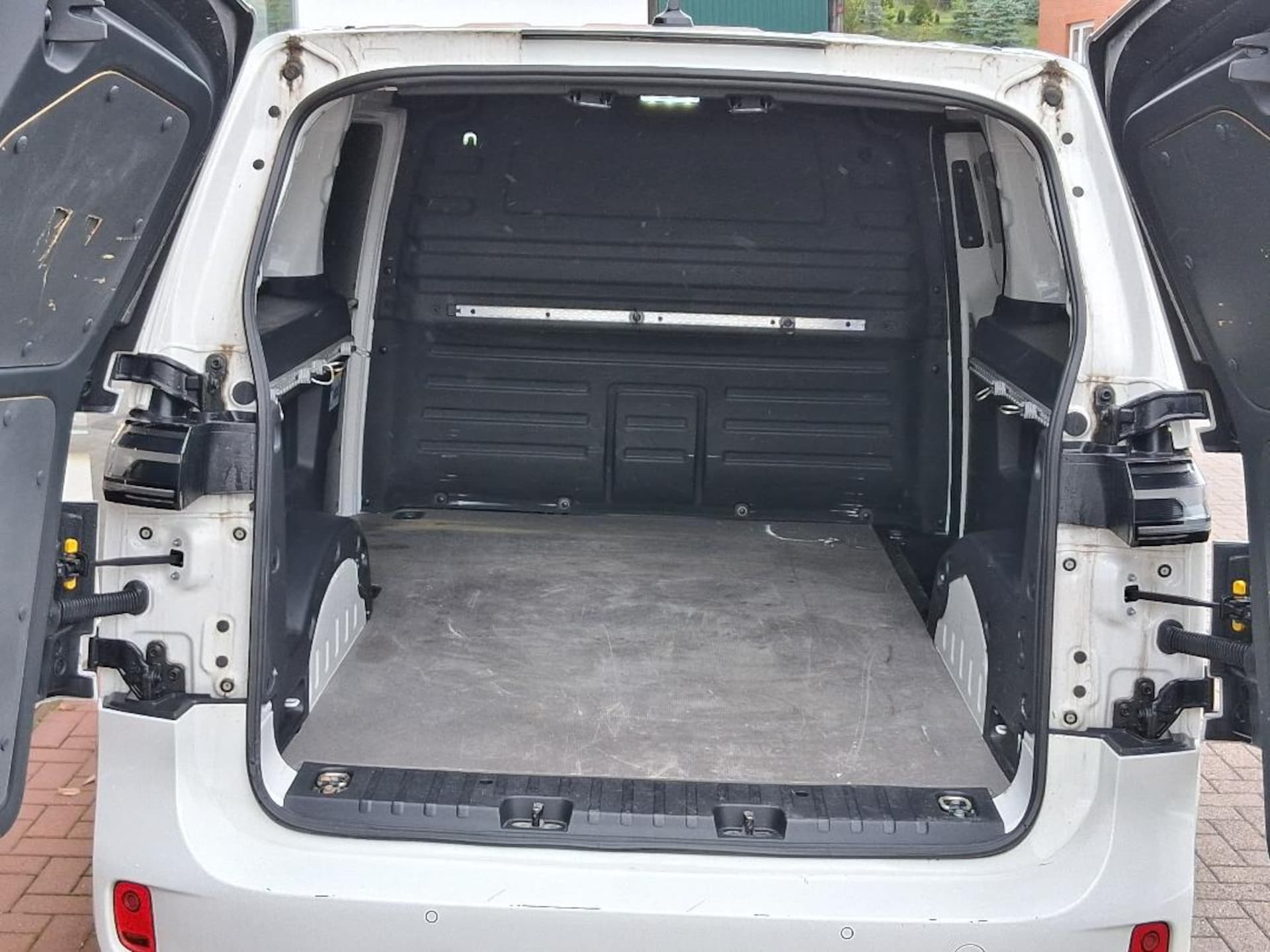 Volkswagen ID. Buzz Cargo Basis-Modell