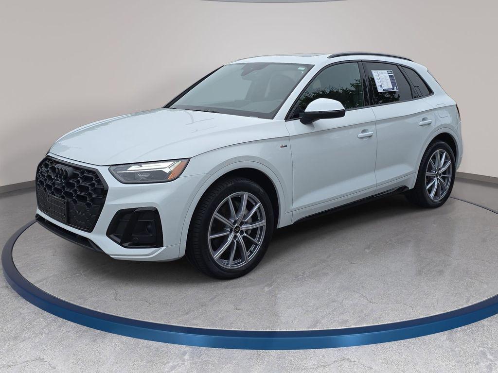 2023 Audi Q5 55 e Premium Plus's photo
