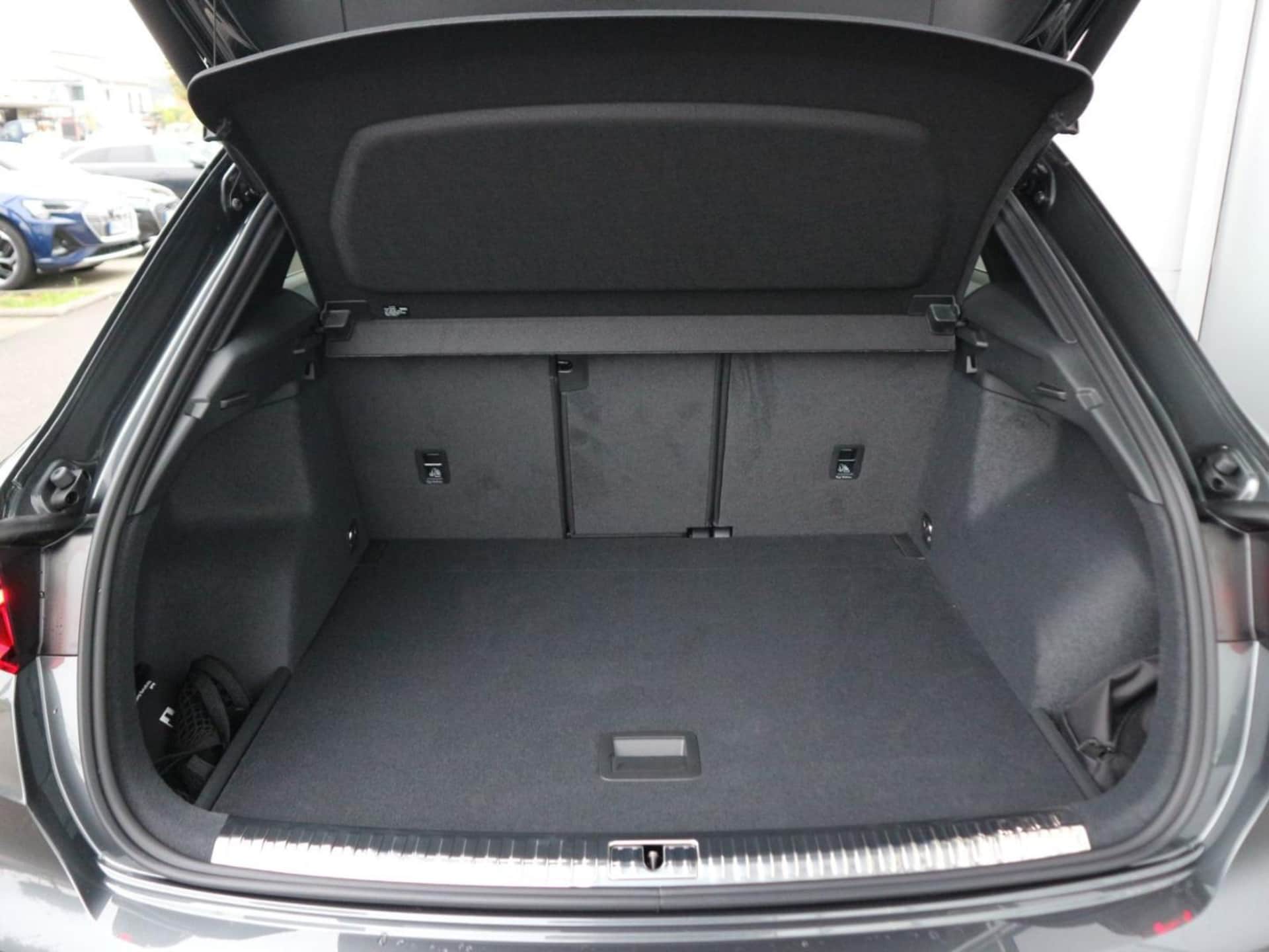 Audi Q3 SUV S line