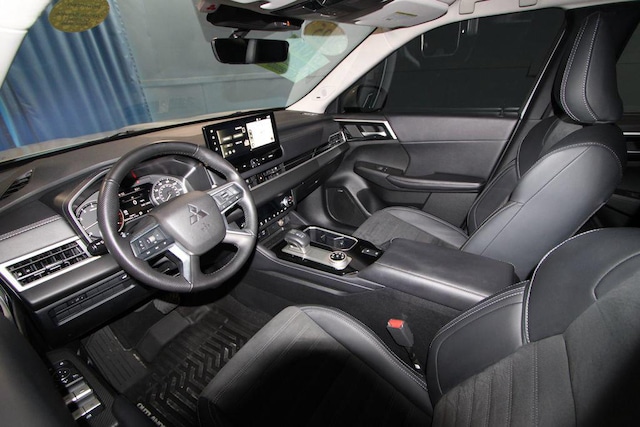 2025 Mitsubishi Outlander