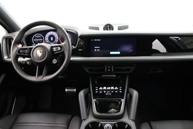 2025 Porsche Cayenne Coup S - Photo 17