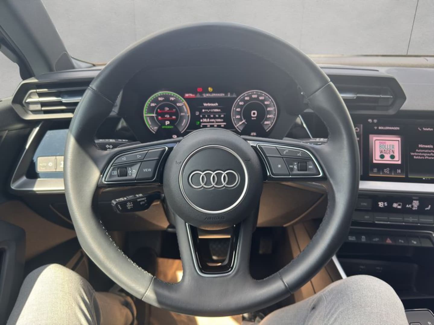 Bild über Audi A3 Sportback TFSI e 40 TFSI e S tronic - für weitere Informationen kontaktieren Sie den Audi Partner