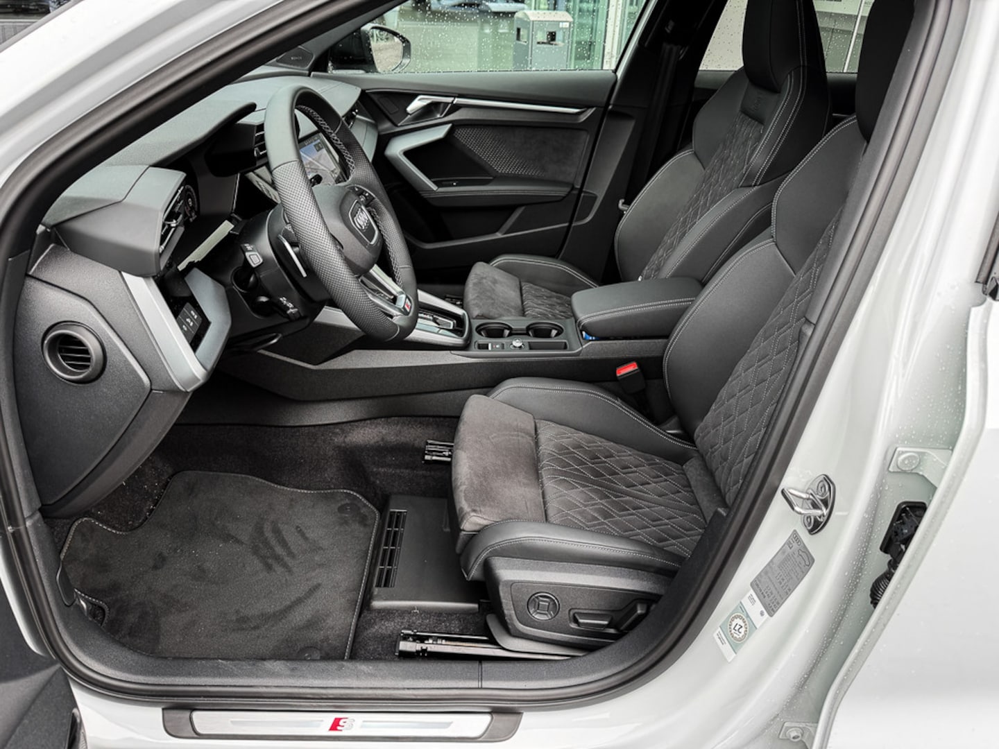 Bild über Audi A3 Sportback TFSI 110 kW S tronic - für weitere Informationen kontaktieren Sie den Audi Partner