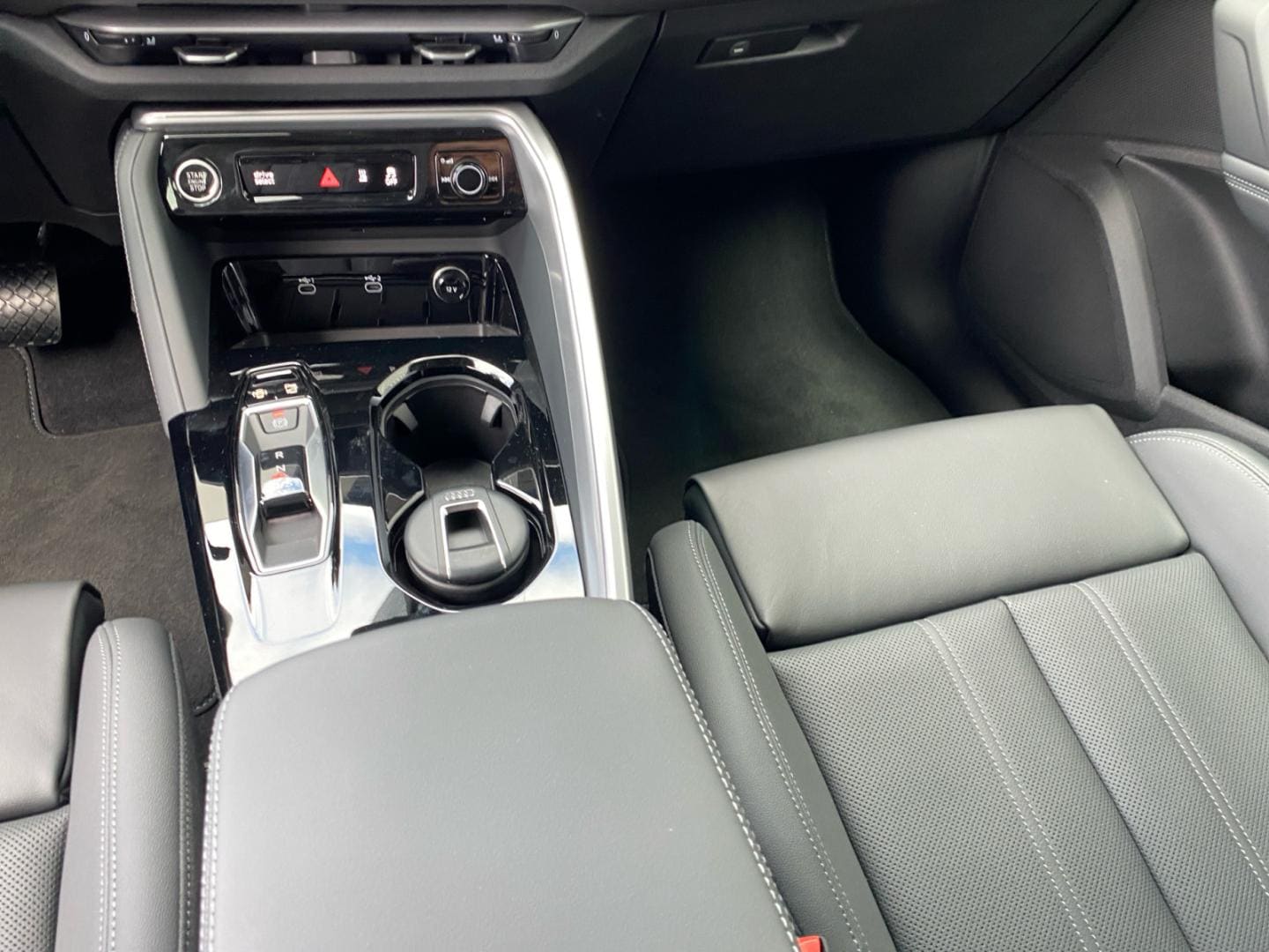 Bild über Audi Q5 Sportback TDI quattro 150 kW S tronic - für weitere Informationen kontaktieren Sie den Audi Partner