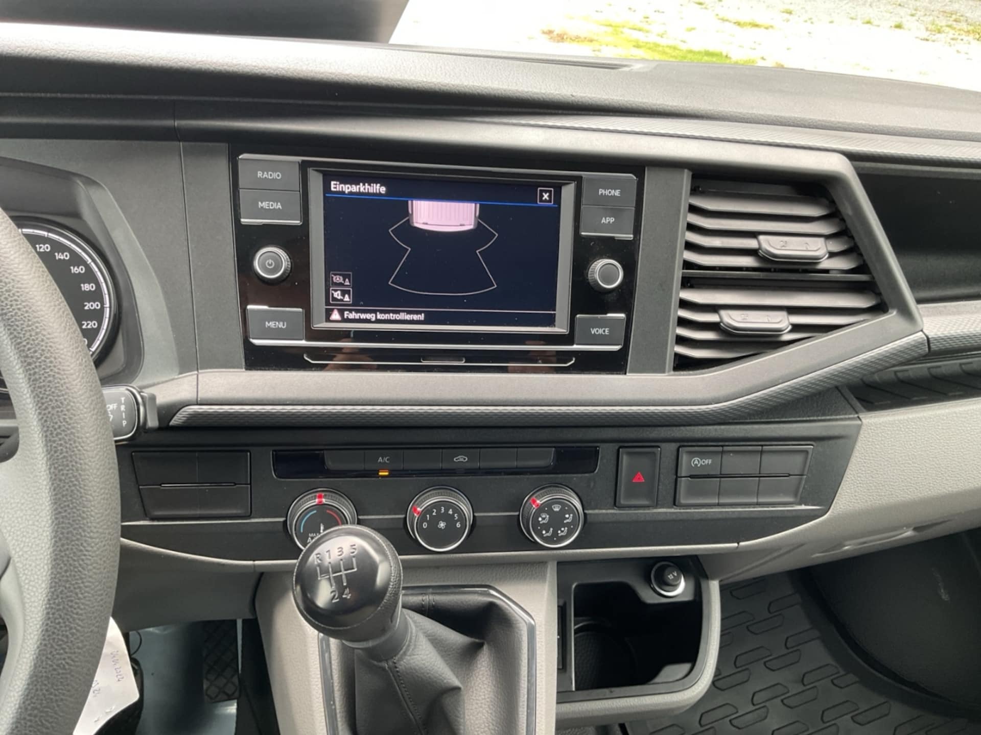 Volkswagen T6.1 Transporter Kasten langer Radstand