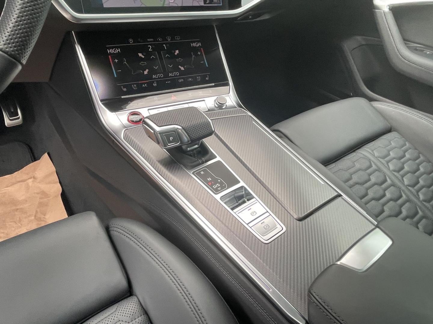 Bild über Audi RS 6 Avant TFSI quattro tiptronic - für weitere Informationen kontaktieren Sie den Audi Partner