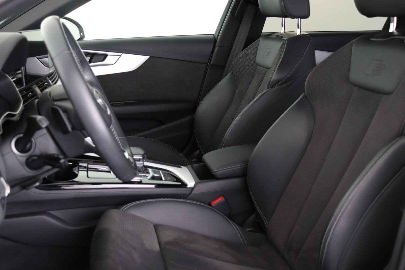 Image about Audi A4 Avant Attraction S line 35 TDI 120 kW (163 PS) S tronic