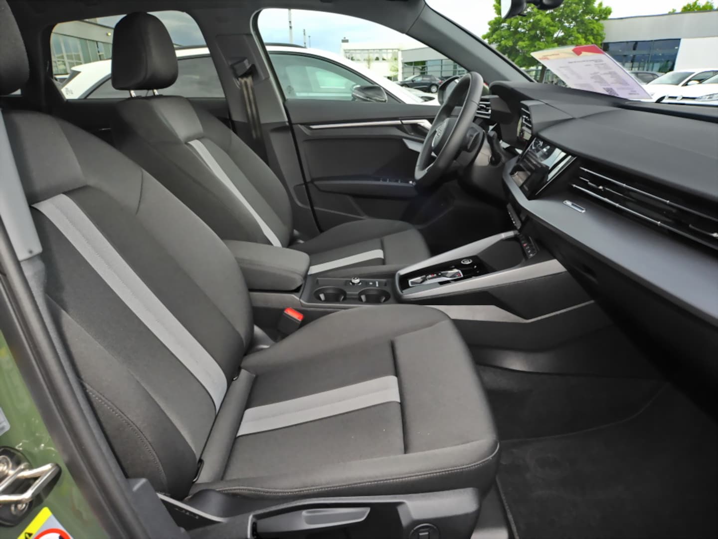 Bild über Audi A3 allstreet 35 TFSI S tronic - für weitere Informationen kontaktieren Sie den Audi Partner