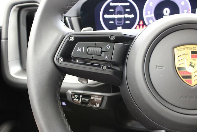 2025 Porsche Cayenne Coup S - Photo 34