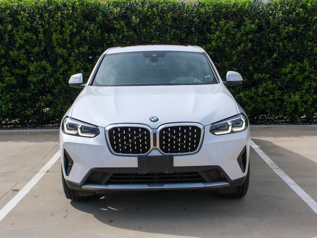 2022 BMW X4