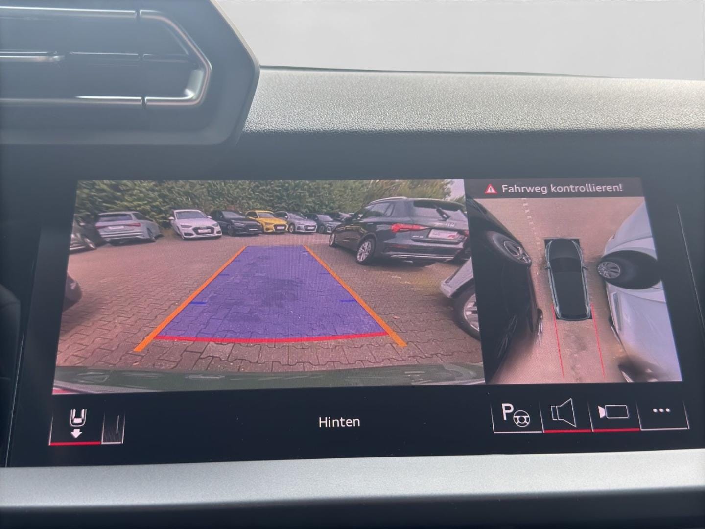 Bild über Audi A3 Sportback TFSI e TFSI e 150 kW S tronic - für weitere Informationen kontaktieren Sie den Audi Partner