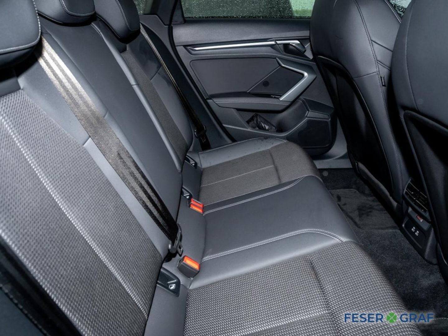 Bild über Audi A3 Sportback S line 35 TFSI S tronic - für weitere Informationen kontaktieren Sie den Audi Partner