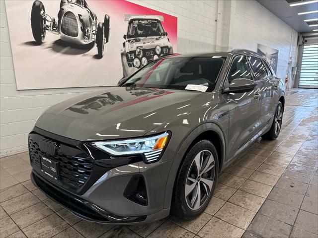 2024 AUDI Q8 - Image 1