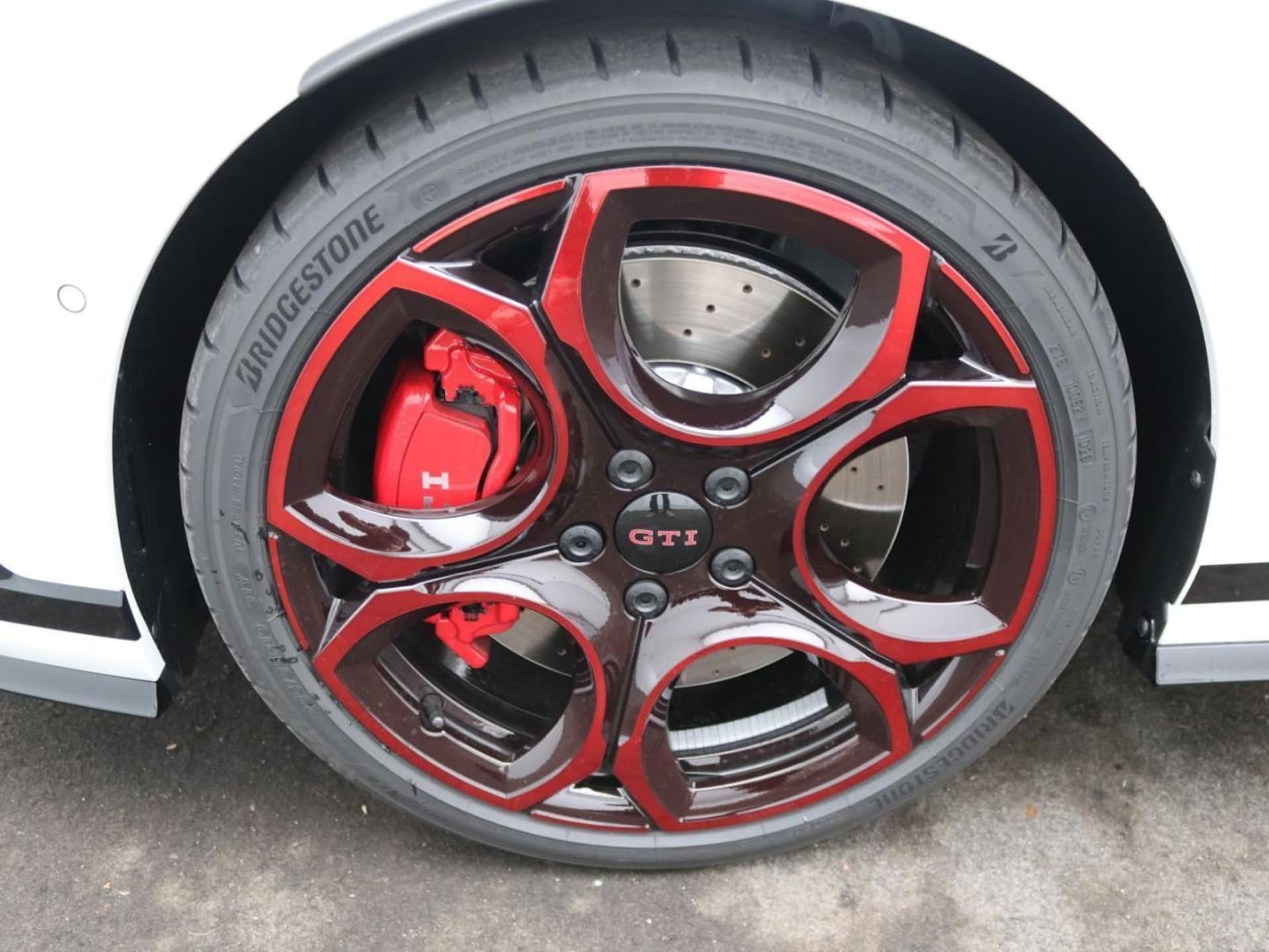 Volkswagen Golf GTI