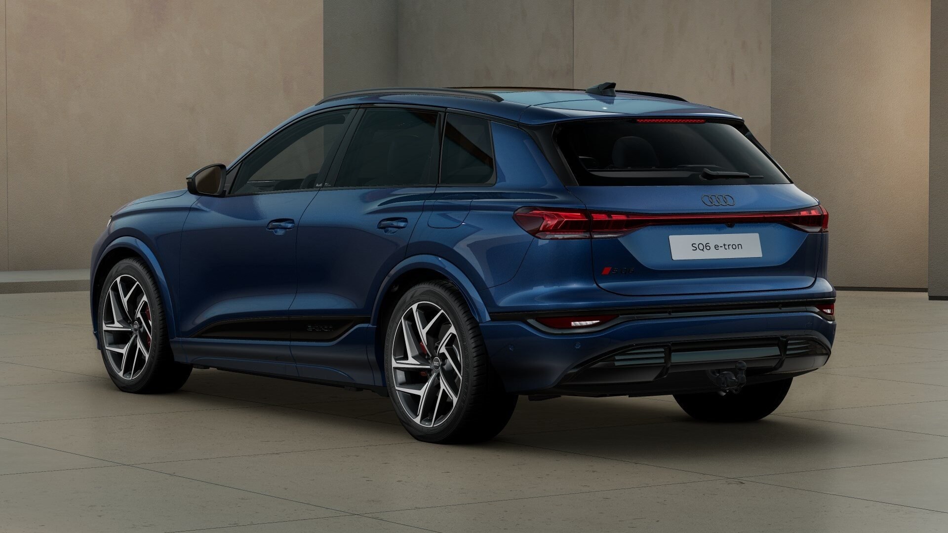 Audi SQ6 SUV e-tron