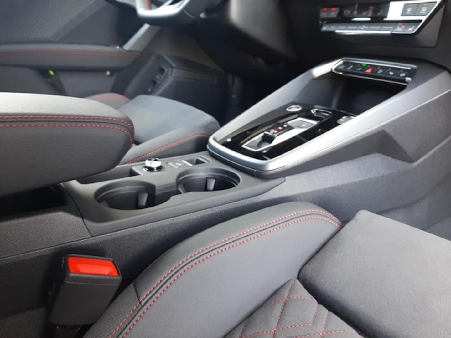 Bild über Audi A3 Sportback TFSI e TFSI e 200 kW S tronic - für weitere Informationen kontaktieren Sie den Audi Partner