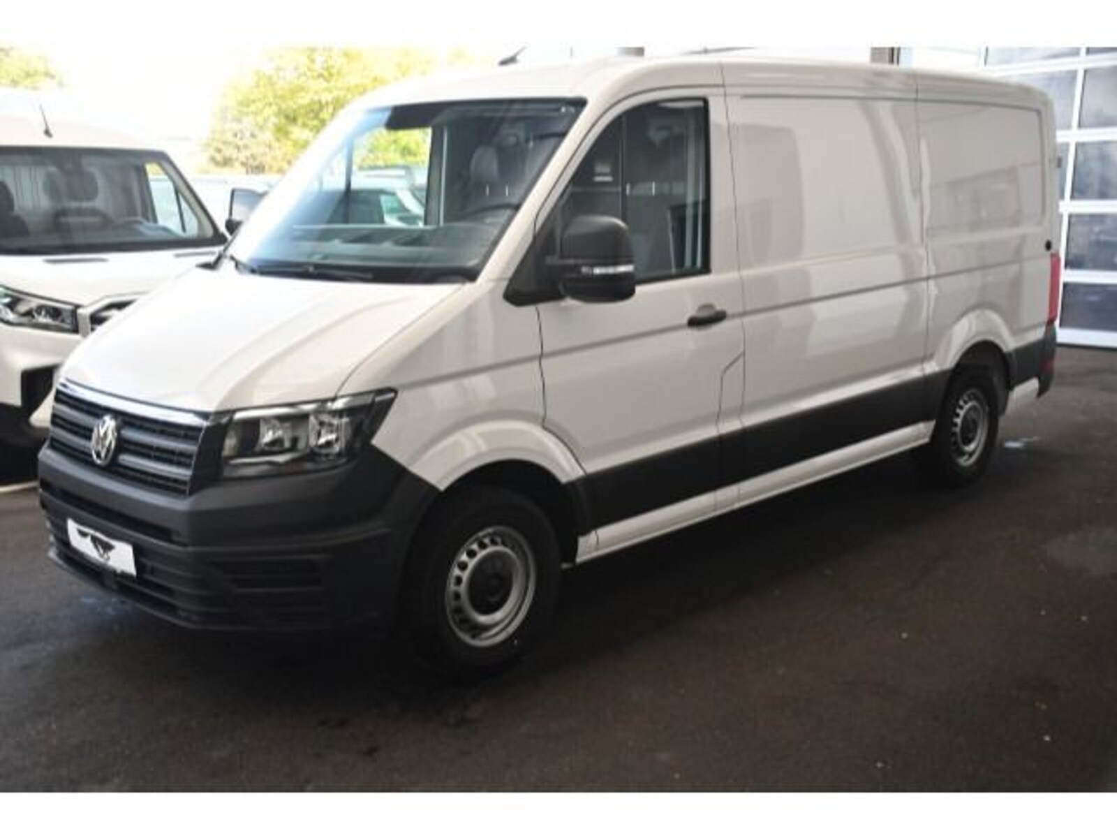 Volkswagen Crafter Kasten mittlerer Radstand – Bild 2