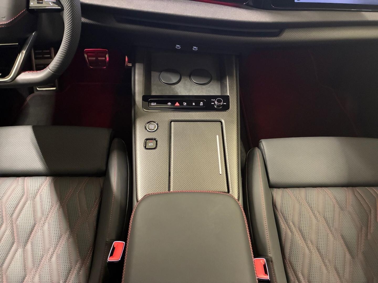 Bild über Audi Q7 SUV TDI quattro 220 kW tiptronic - für weitere Informationen kontaktieren Sie den Audi Partner