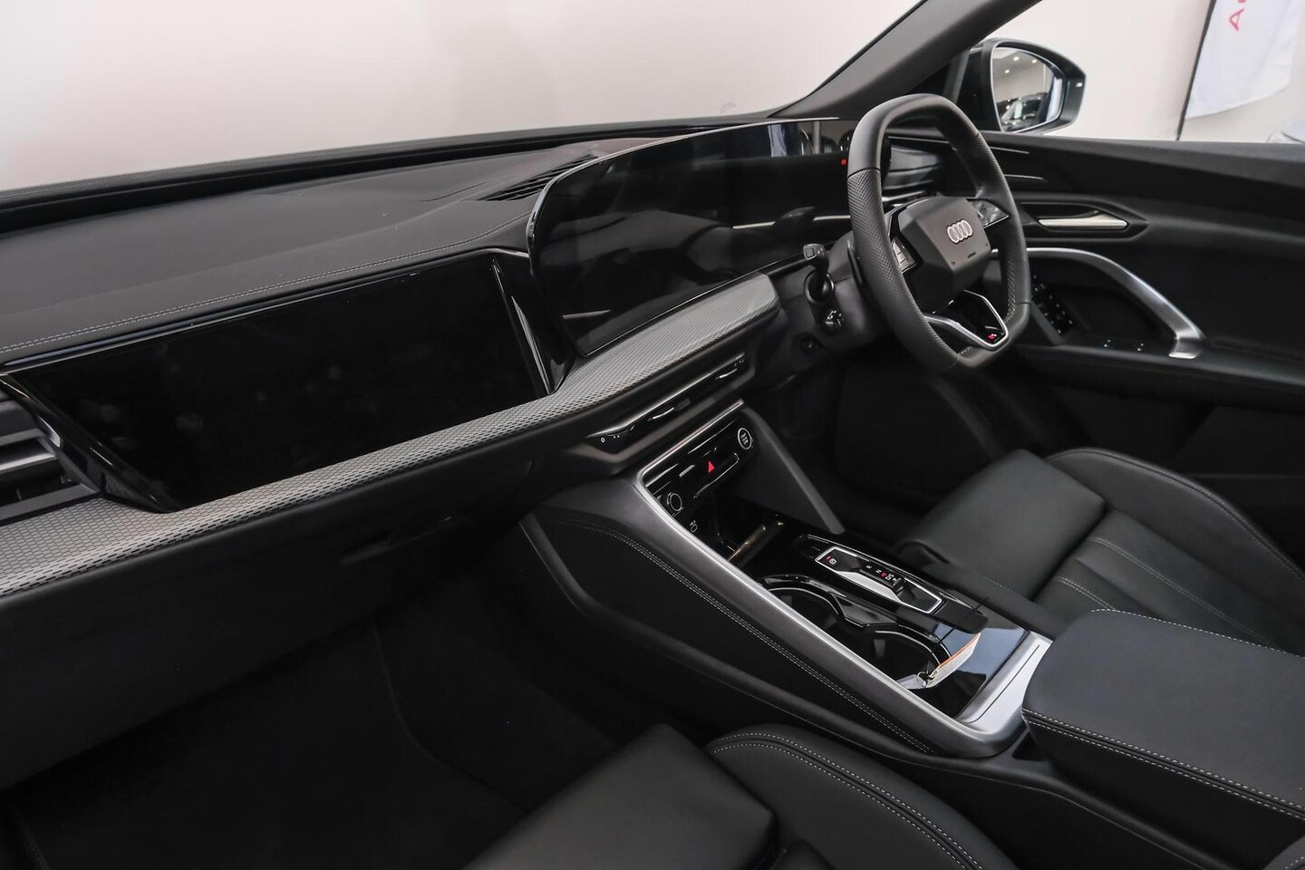 Image about Audi Q5 SUV TDI quattro 150 kW sport