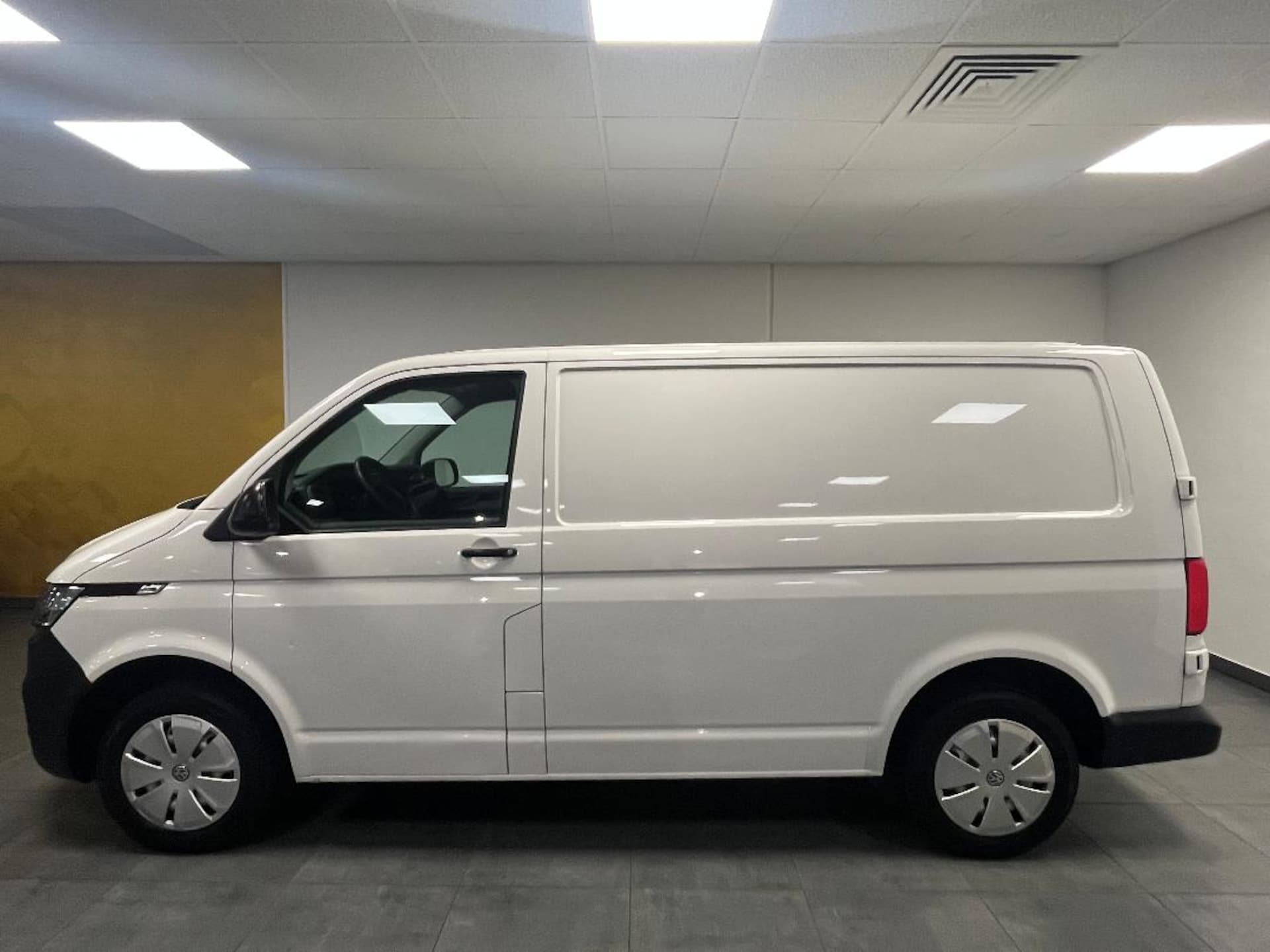 Volkswagen Transporter Kasten kurzer Radstand