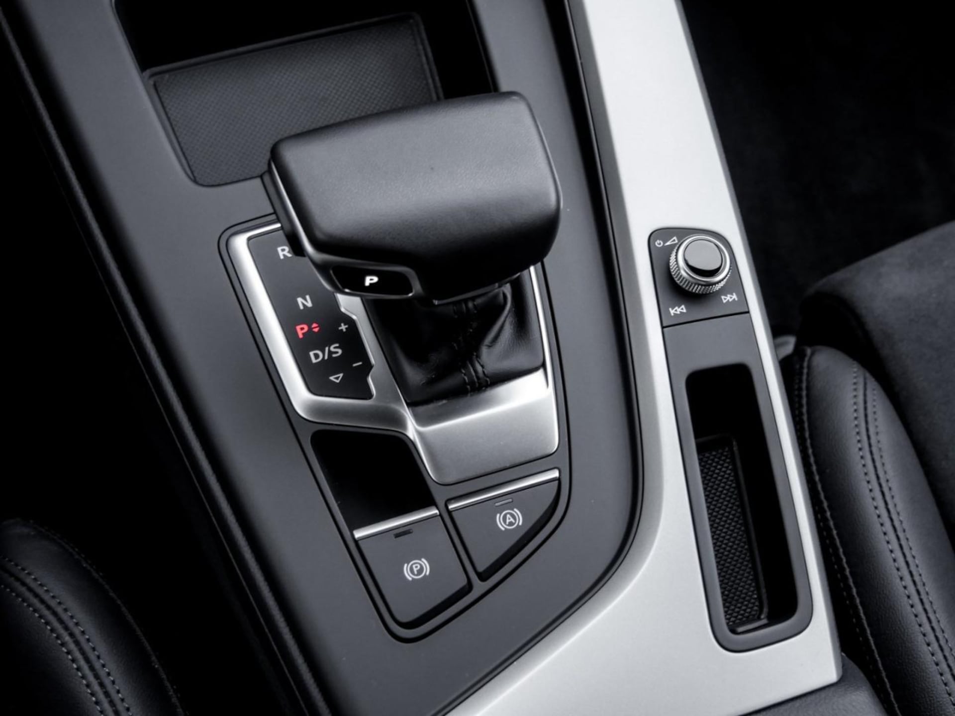 Audi A4 Avant S line