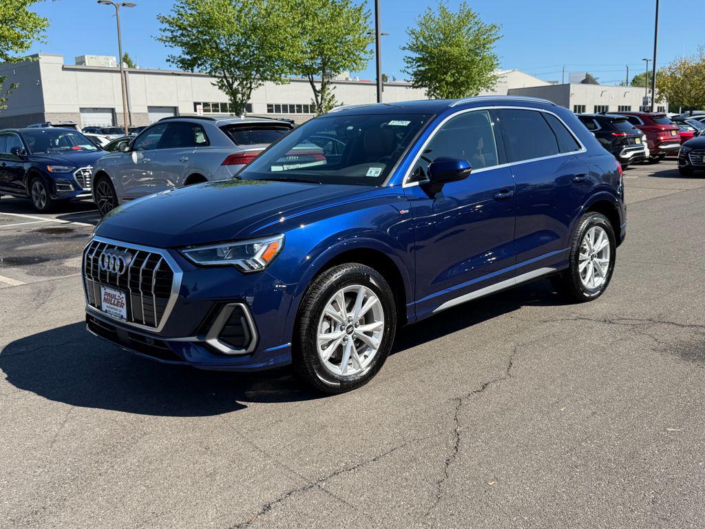 2025 Audi Q3 45 TFSI S Line Premium Plus quattro's photo