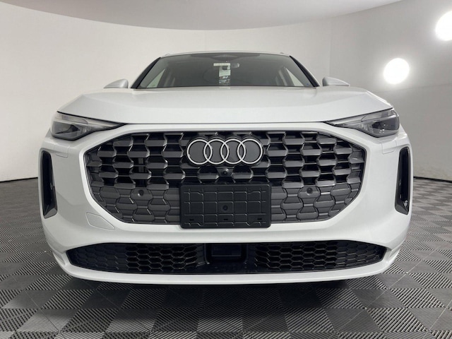 2025 Audi Q5 Premium - Photo 9